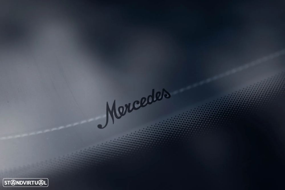 Mercedes-Benz C 300 e AMG Line - 19