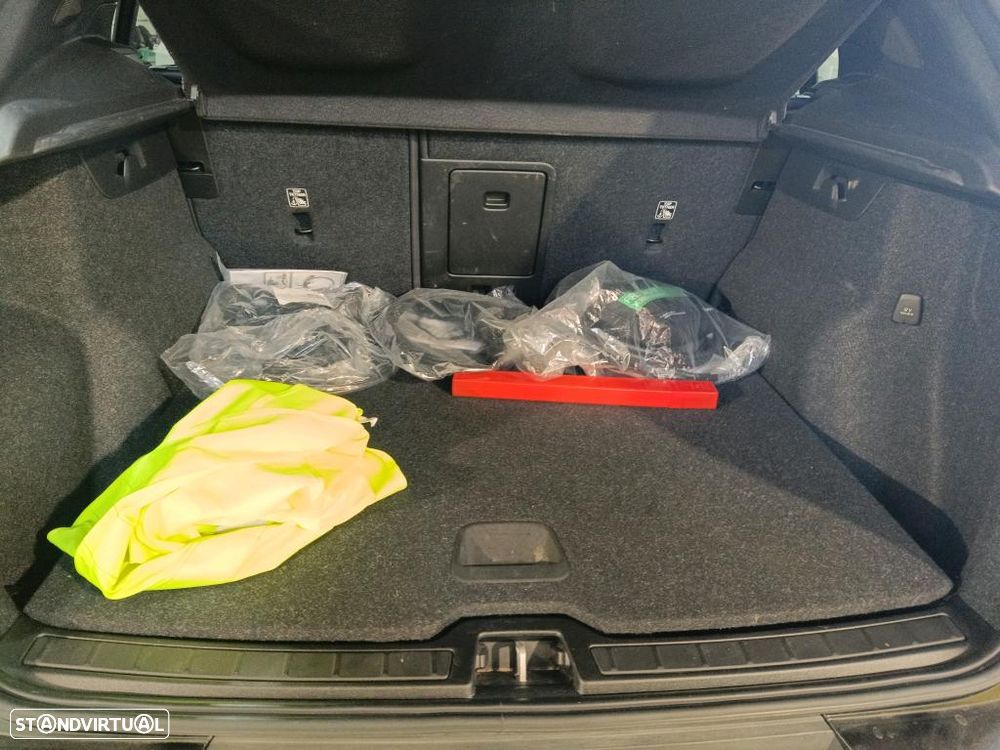 Volvo XC 40 1.5 T5 PHEV R-Design - 12