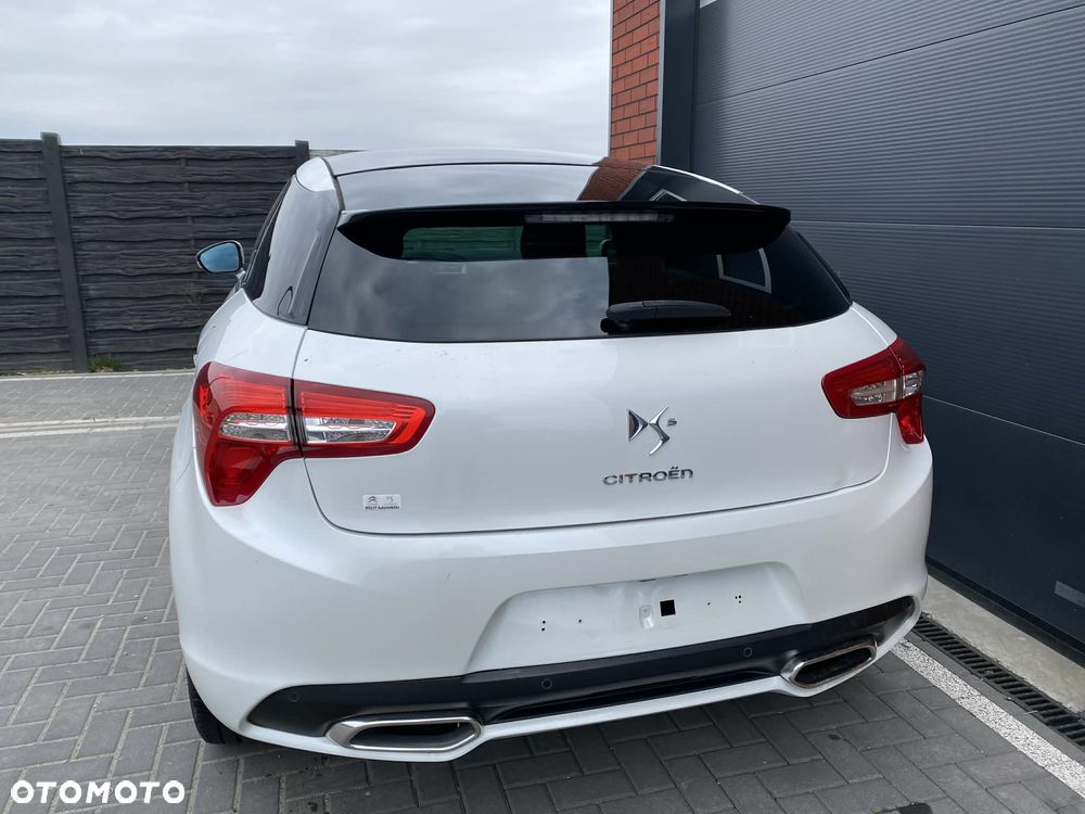 Citroën DS5 HDi 165 SportChic - 4