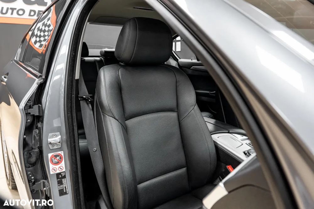 BMW Seria 5 520d xDrive Aut. Luxury Line - 27