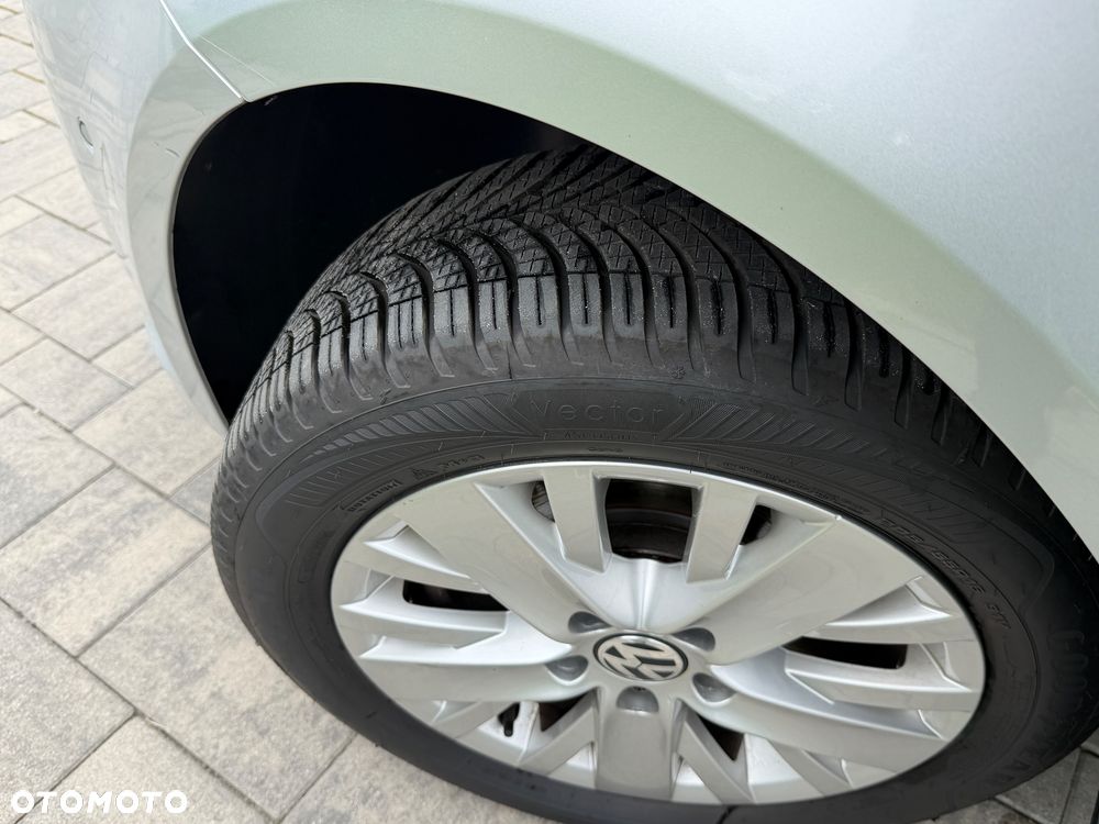 Volkswagen Touran 2.0 TDI DPF Comfortline - 9