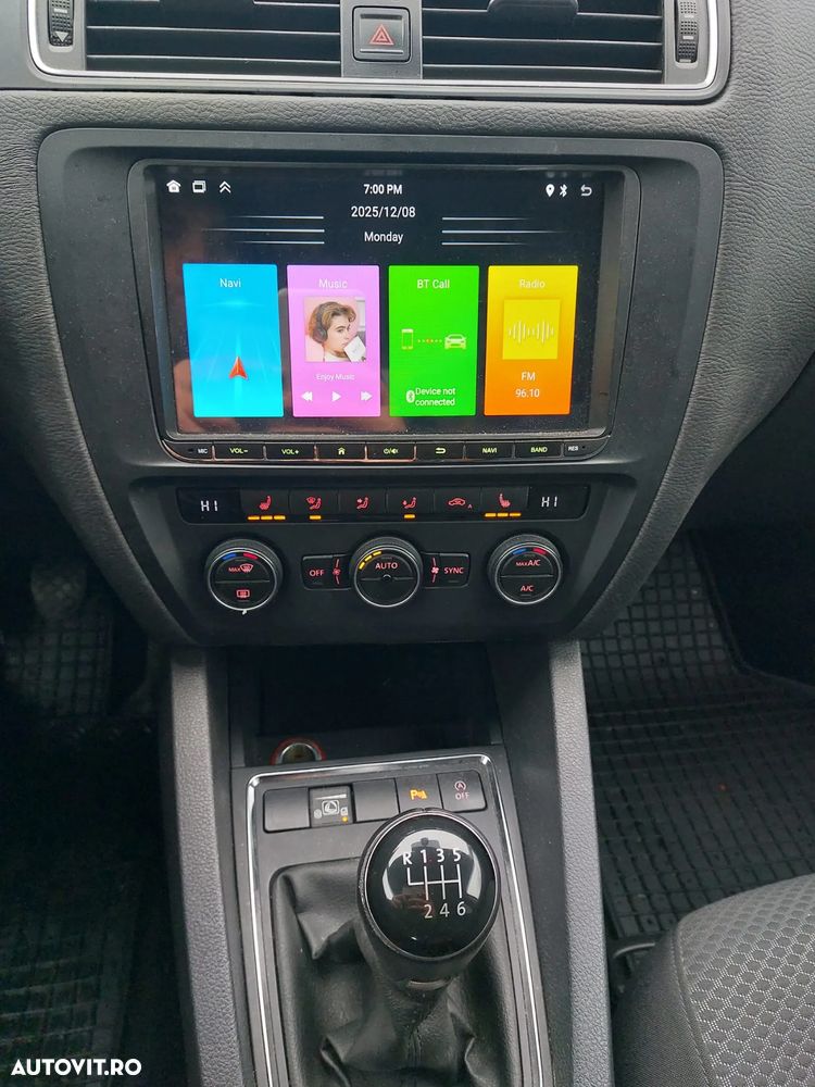 Volkswagen Jetta 1.4 TSI Highline - 11