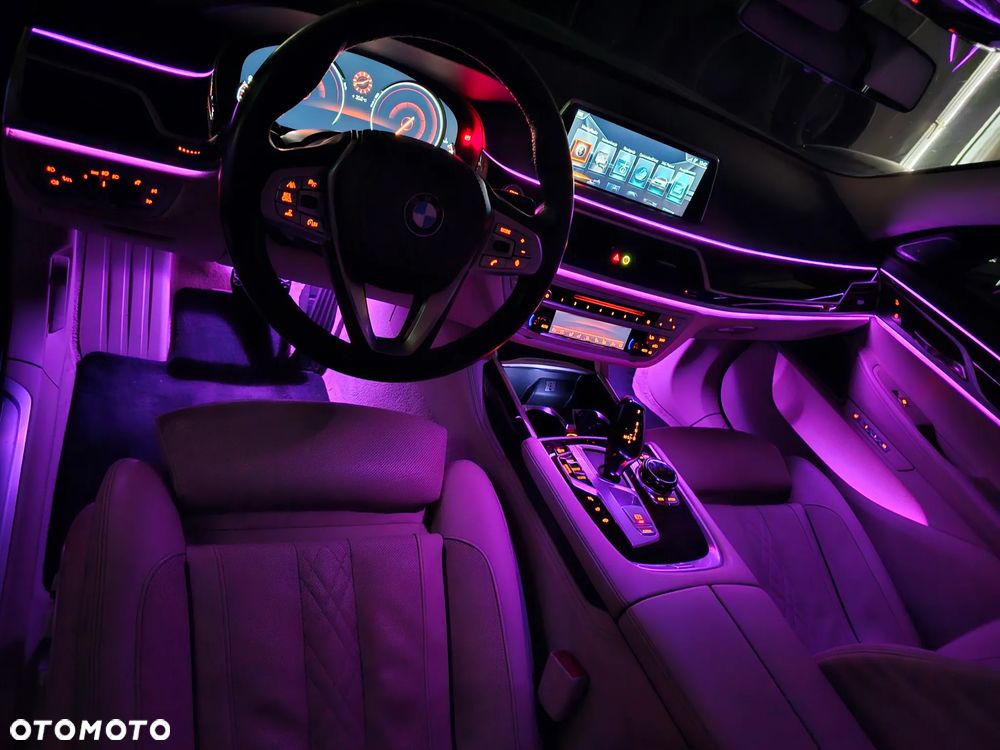 BMW Seria 7 750d xDrive - 38