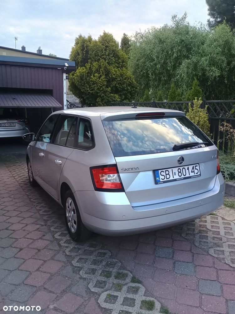 Skoda Fabia 1.2 TSI Active - 3