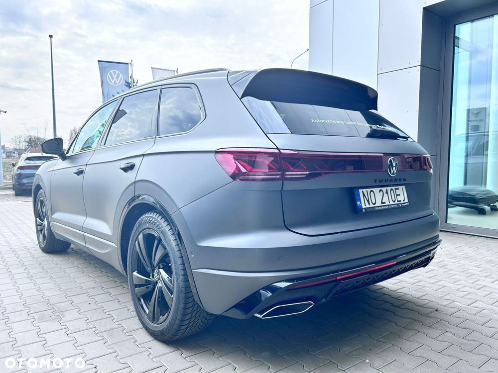 Volkswagen Touareg - 4