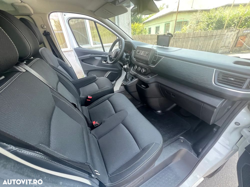 Renault Trafic Combi 2.0 Blue dCi 150 S&S L2 8+1 Zen - 8