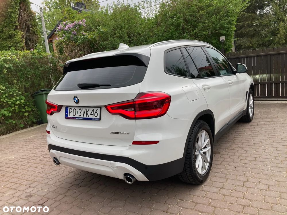 BMW X3 xDrive20d Advantage - 4