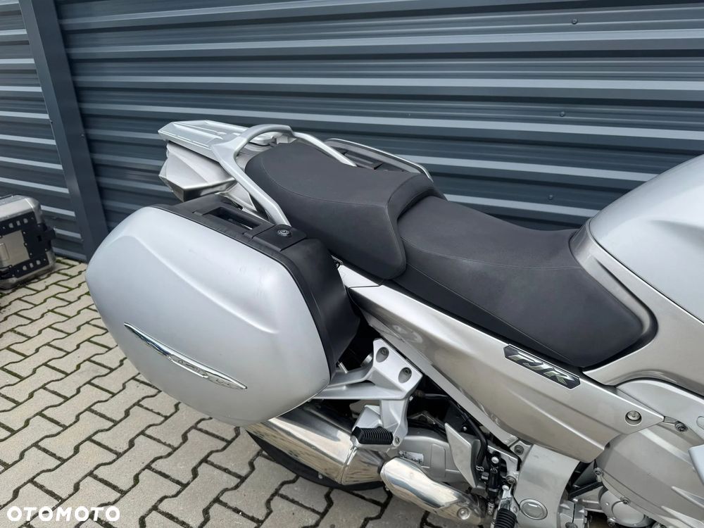 Yamaha FJR - 13