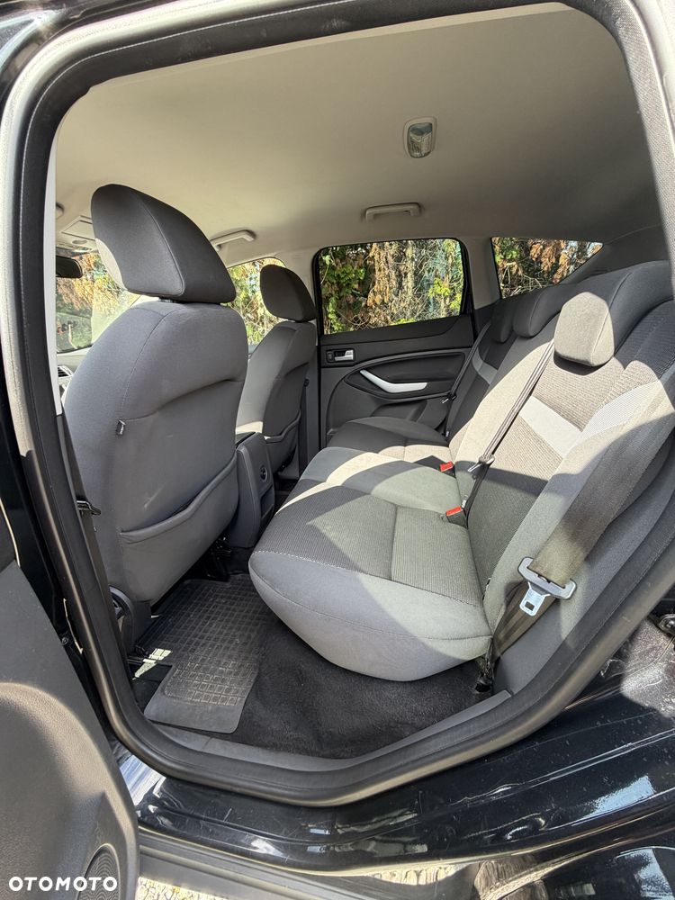 Ford Kuga 2.0 TDCi Titanium FWD - 10