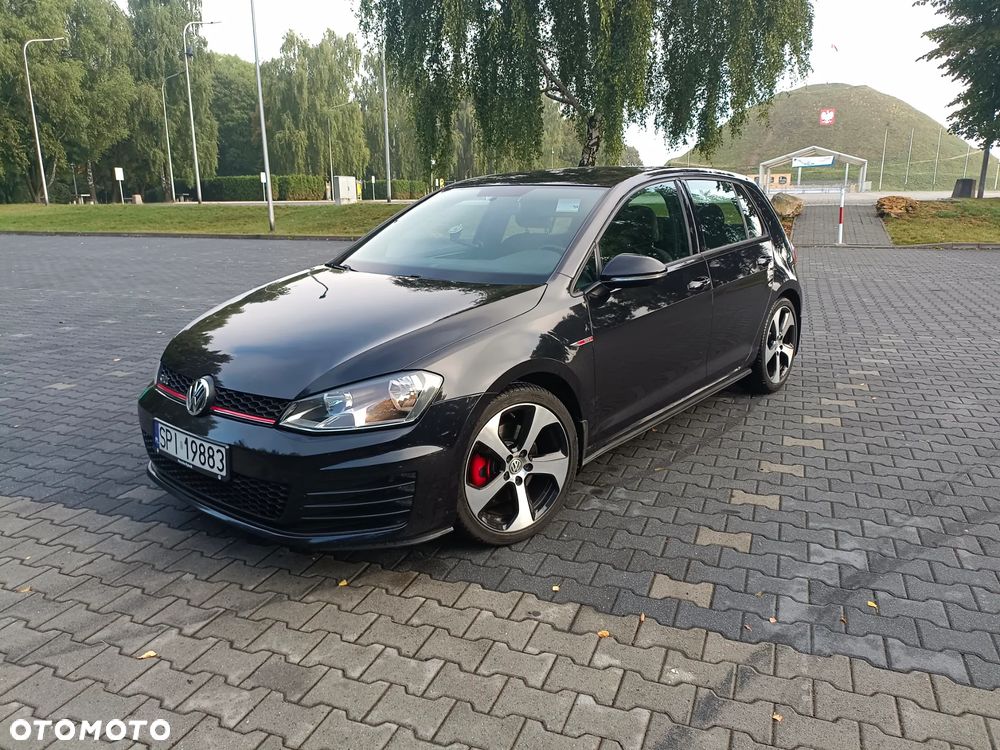 Volkswagen Golf - 7