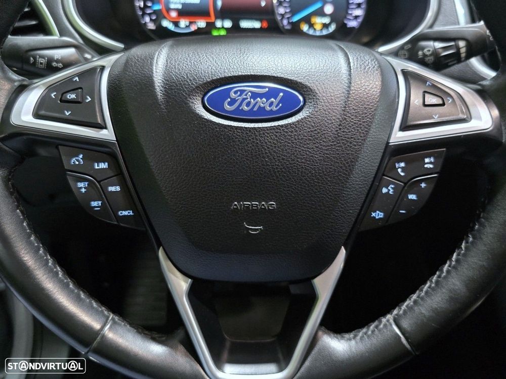 Ford S-Max 2.0 TDCi Titanium - 17
