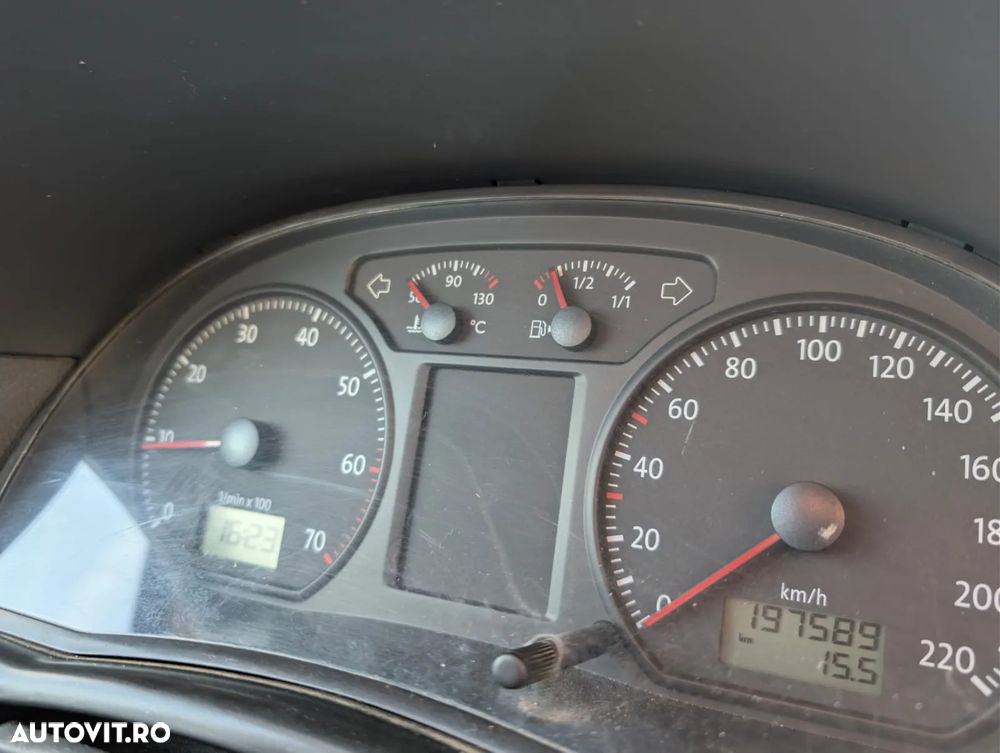 Volkswagen Polo 1.2 Attractive - 4