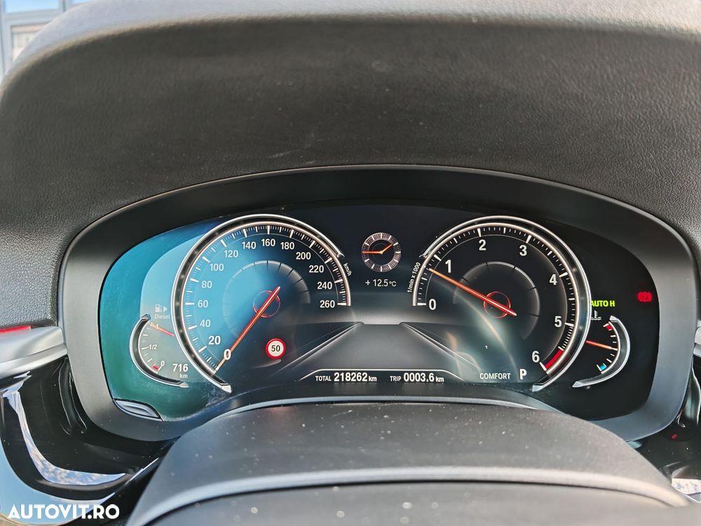 BMW Seria 5 530d xDrive Aut. - 9
