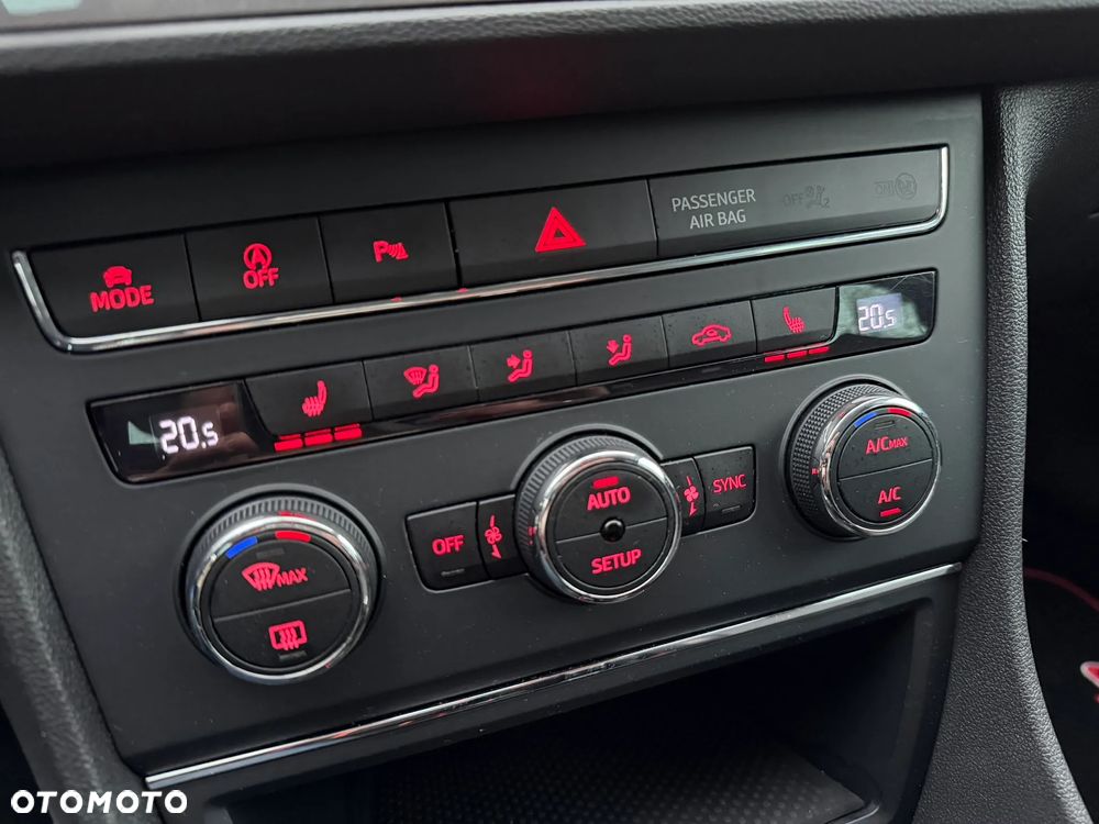 Seat Leon 2.0 TDI DPF Start&Stop DSG FR - 25