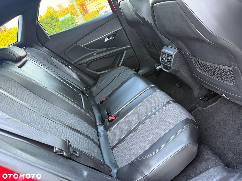 Peugeot 3008 - 13