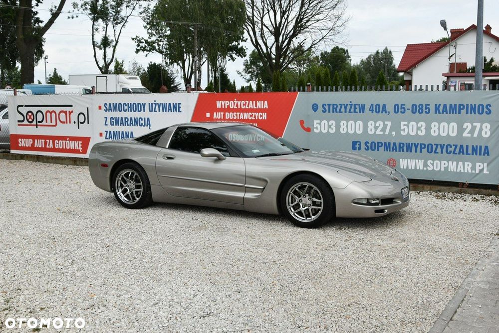 Chevrolet Corvette - 8