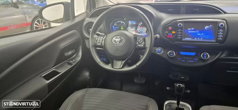 Toyota Yaris 1.5 HSD Comfort+P.Style - 39