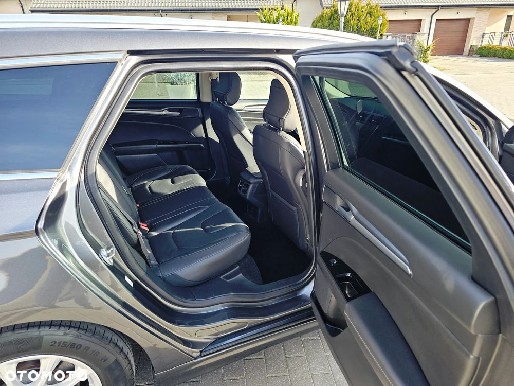 Ford Mondeo SW 1.6 TDCi ECOnetic S&S Titanium - 28