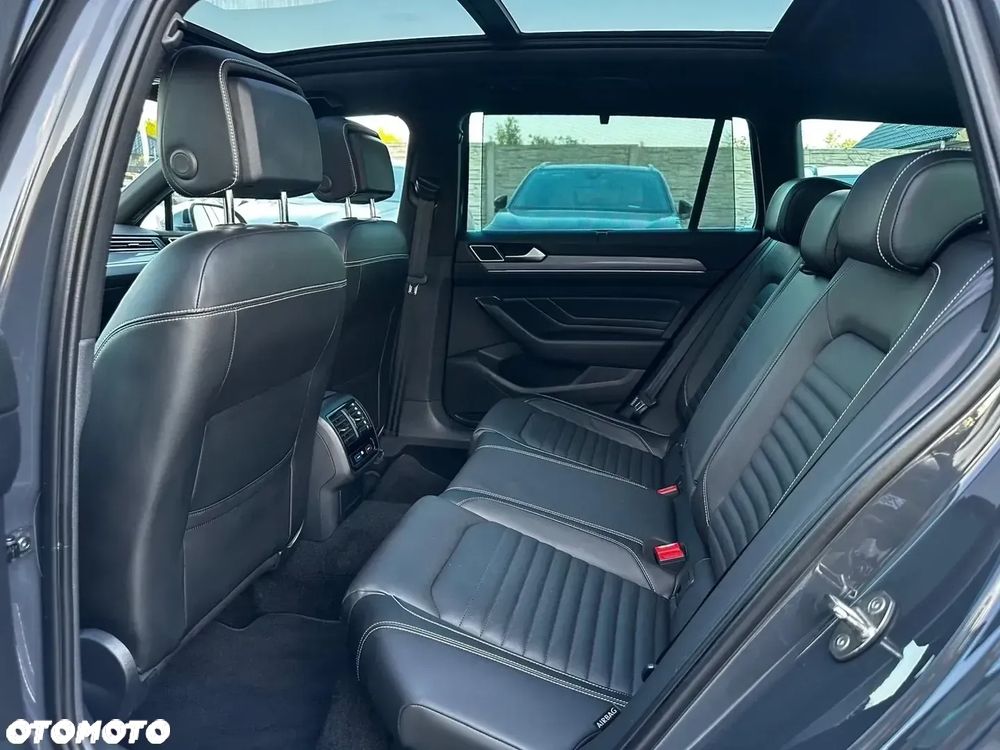 Volkswagen Passat Alltrack 2.0 TDI SCR DSG 4Motion - 30