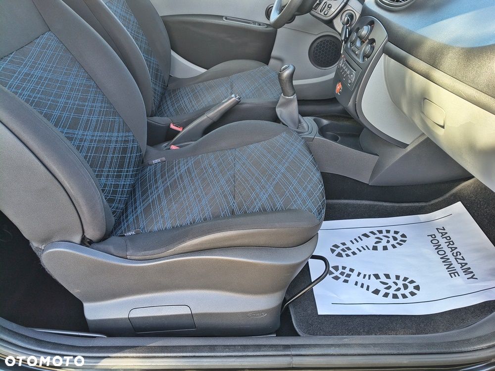 Renault Clio 1.2 16V Authentique - 22