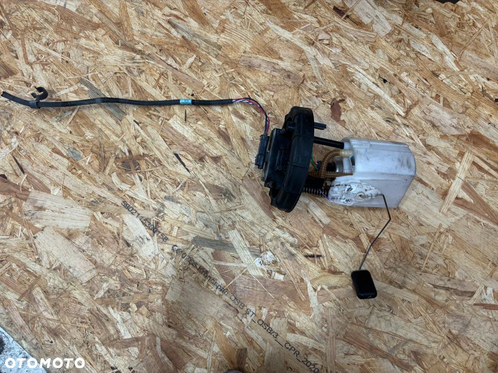 OPEL CORSA F 1.5 BHDI POMPA PALIWA 9824049680 - 2