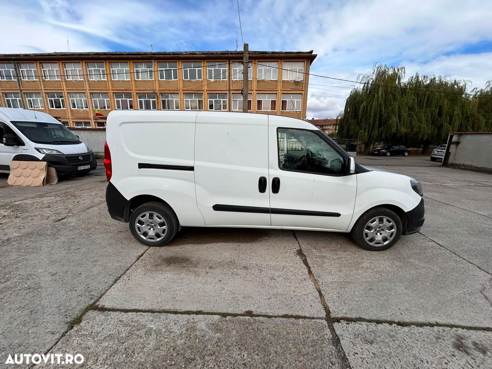 Fiat Doblo Combi 1.6 Mjet 105 CP Maxi Confort - 4
