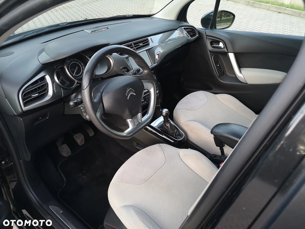 Citroën C3 VTi 120 Exclusive - 23