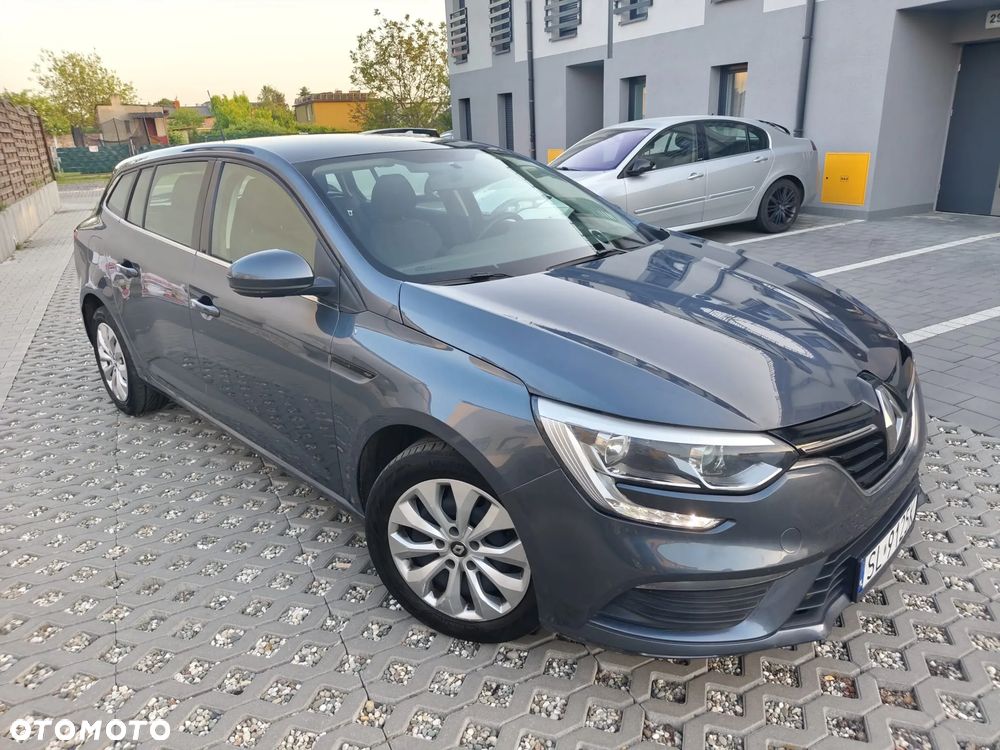 Renault Megane TCe 115 GPF LIMITED - 11