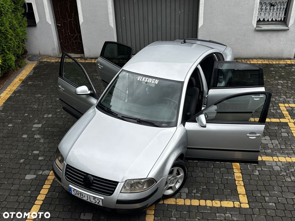 Volkswagen Passat 1.9 TDI Basis - 14