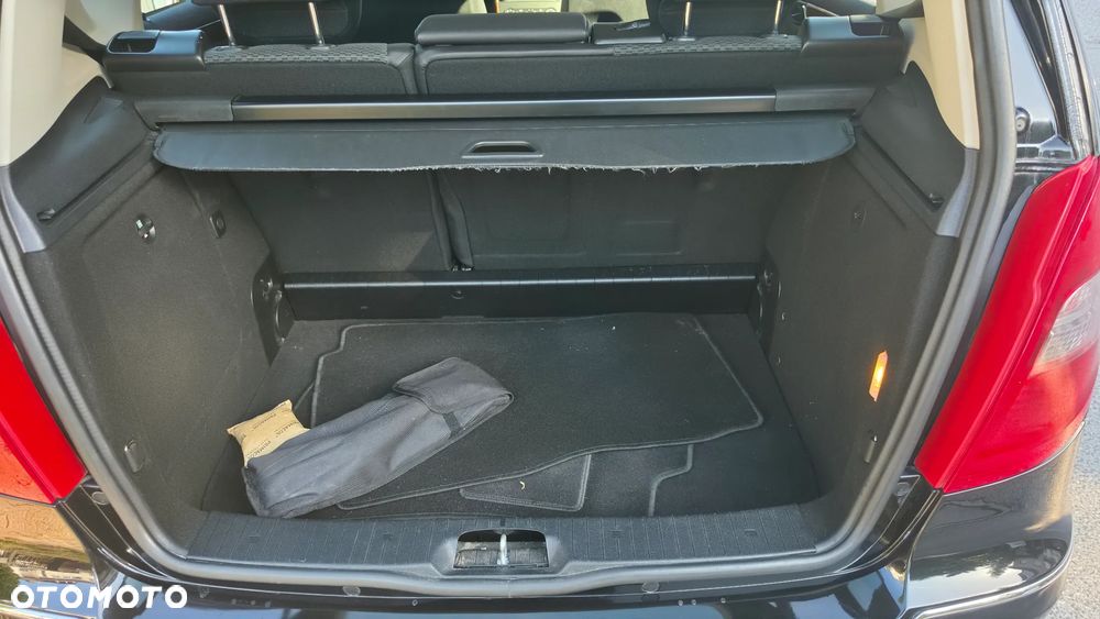 Mercedes-Benz Klasa A 160 BlueEfficiency - 22