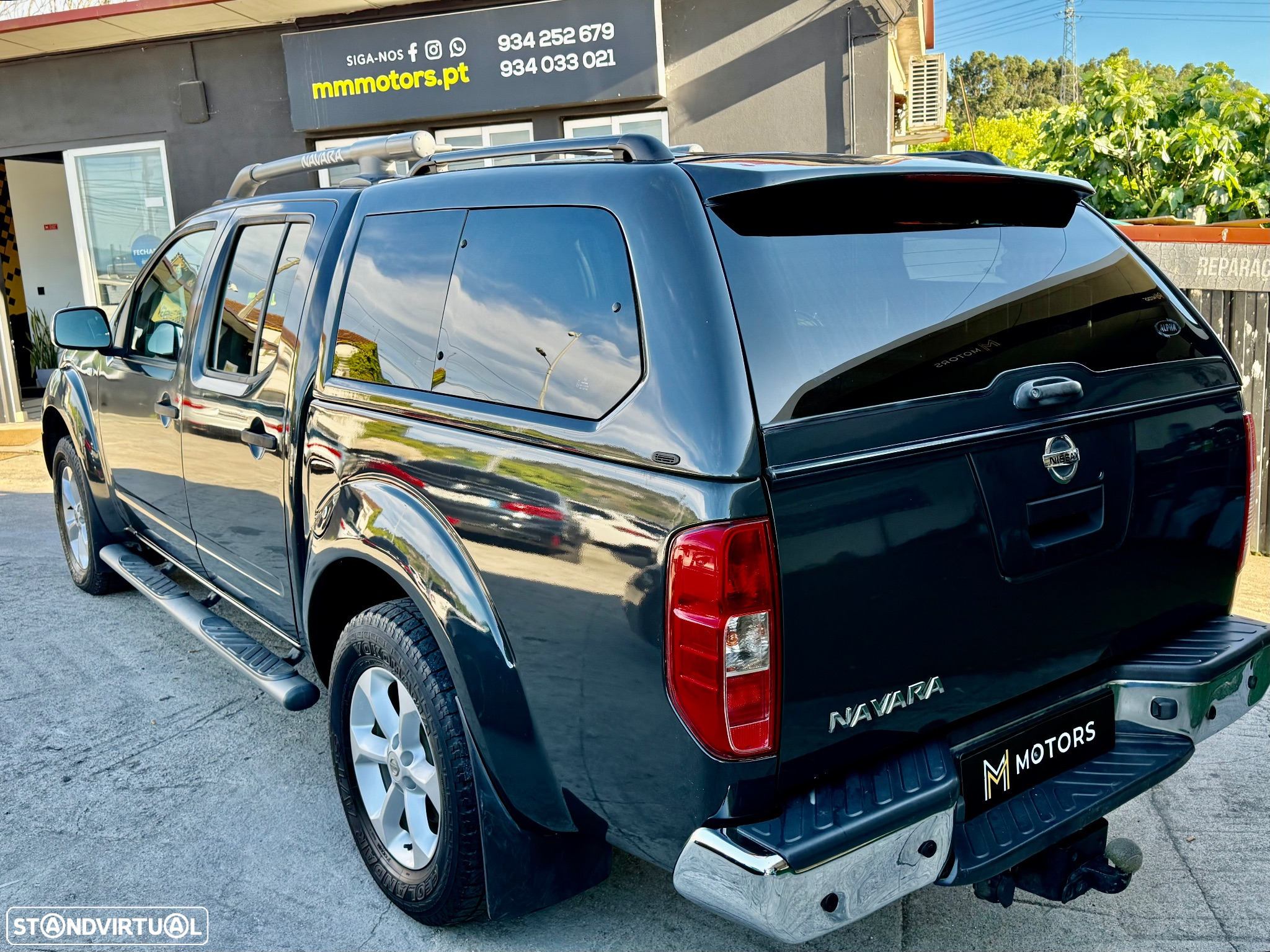 Nissan Navara 2.5 dCi CD LE Premium - 25