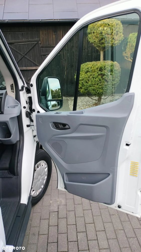 Ford Transit - 17