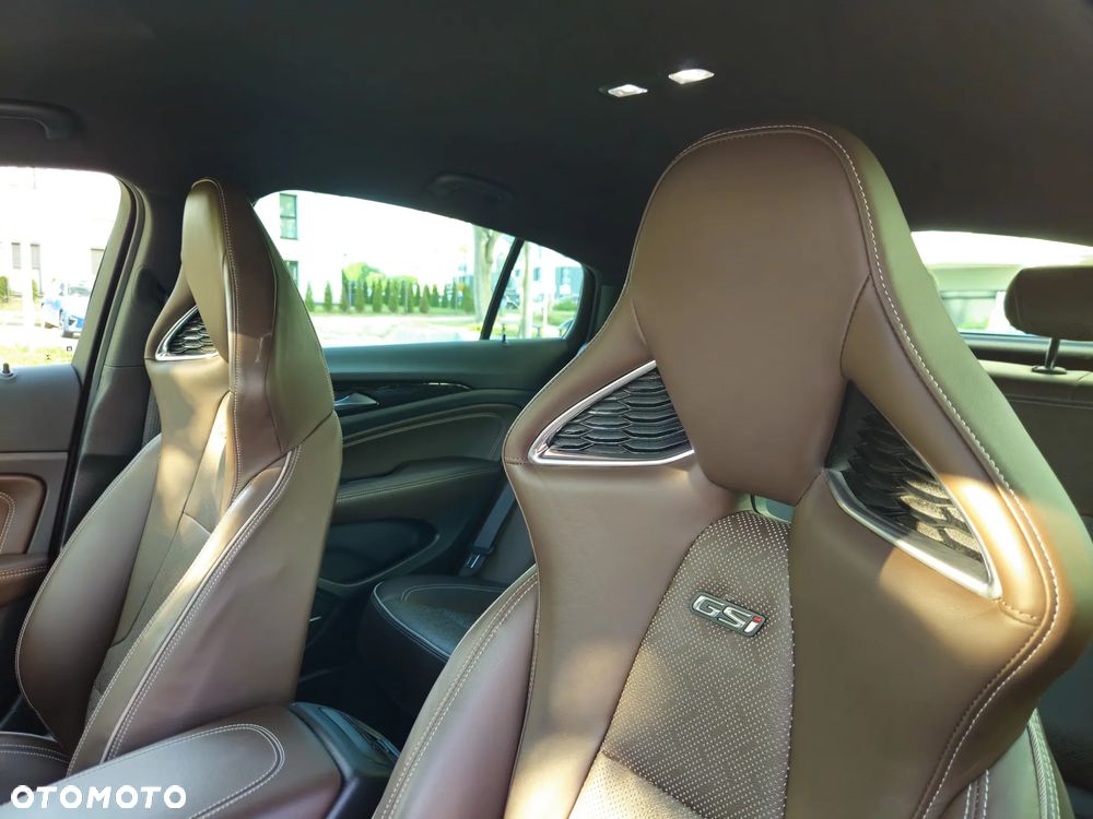 Opel Insignia 2.0 T 4x4 GSi + S&S - 6