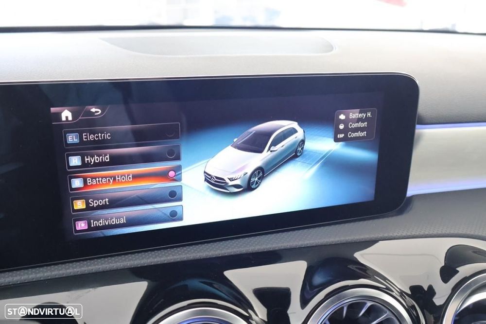 Mercedes-Benz A 250 e - 38