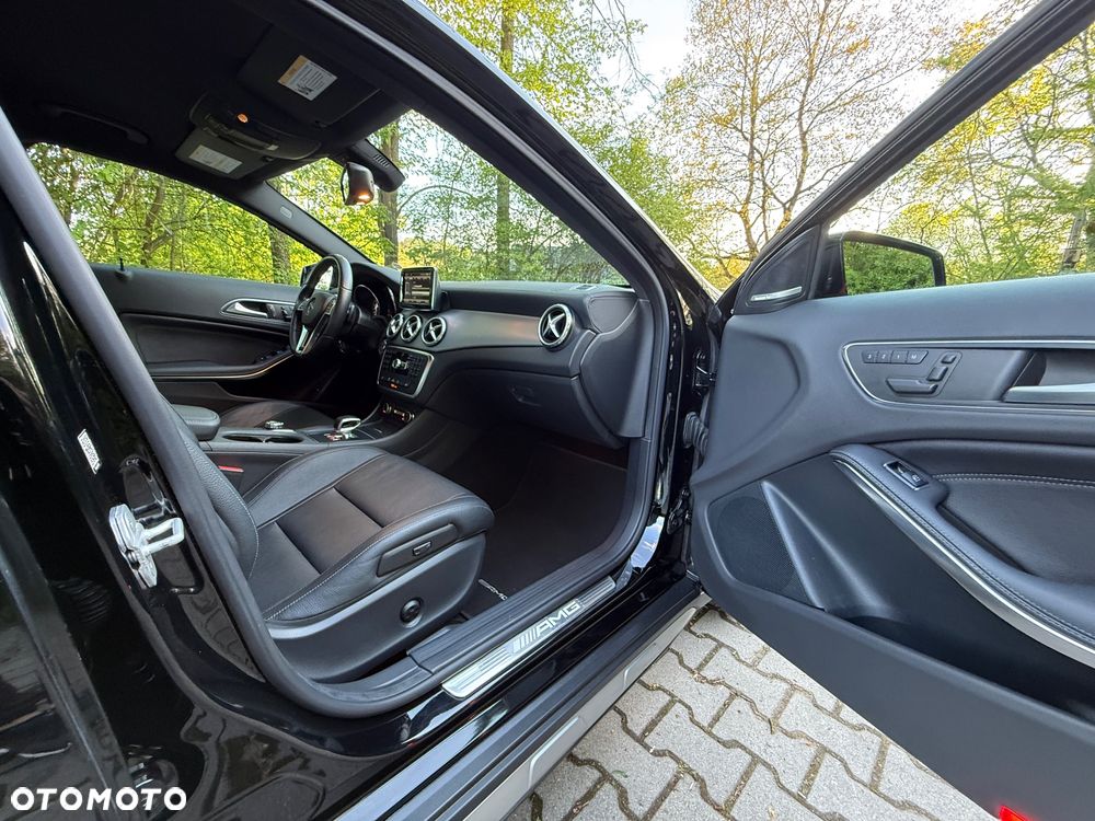 Mercedes-Benz GLA 45 AMG 4-Matic - 18