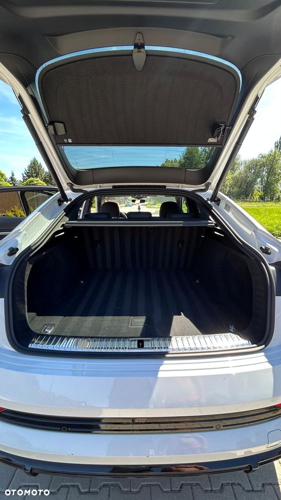 Audi e-tron 55 Quattro S Line - 16