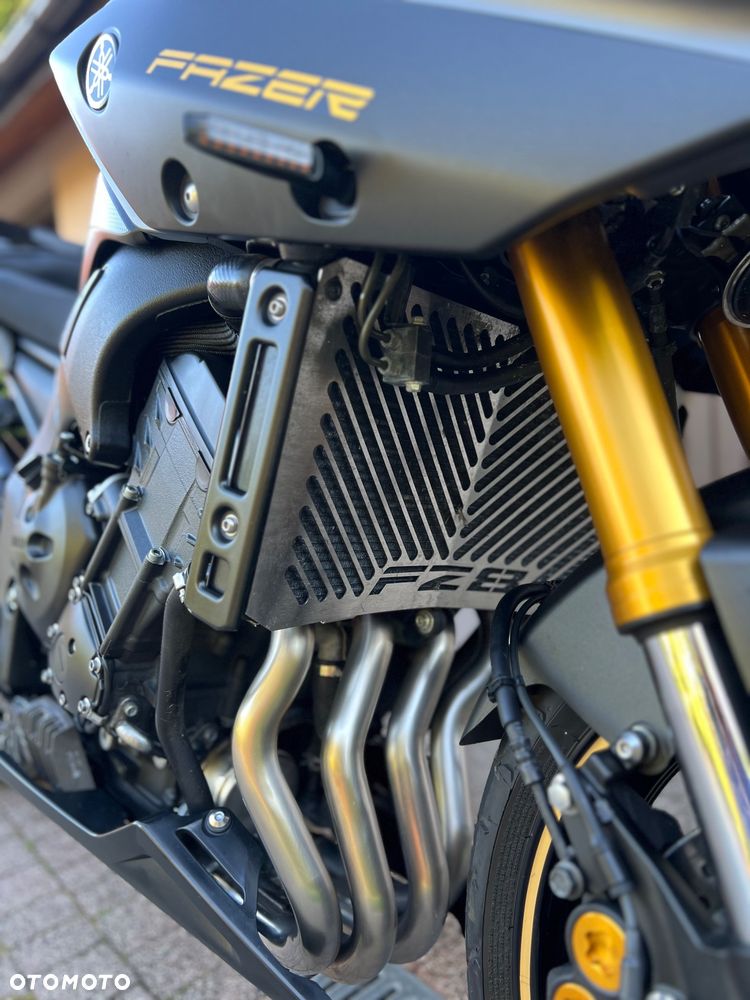 Yamaha FZ8 - 6
