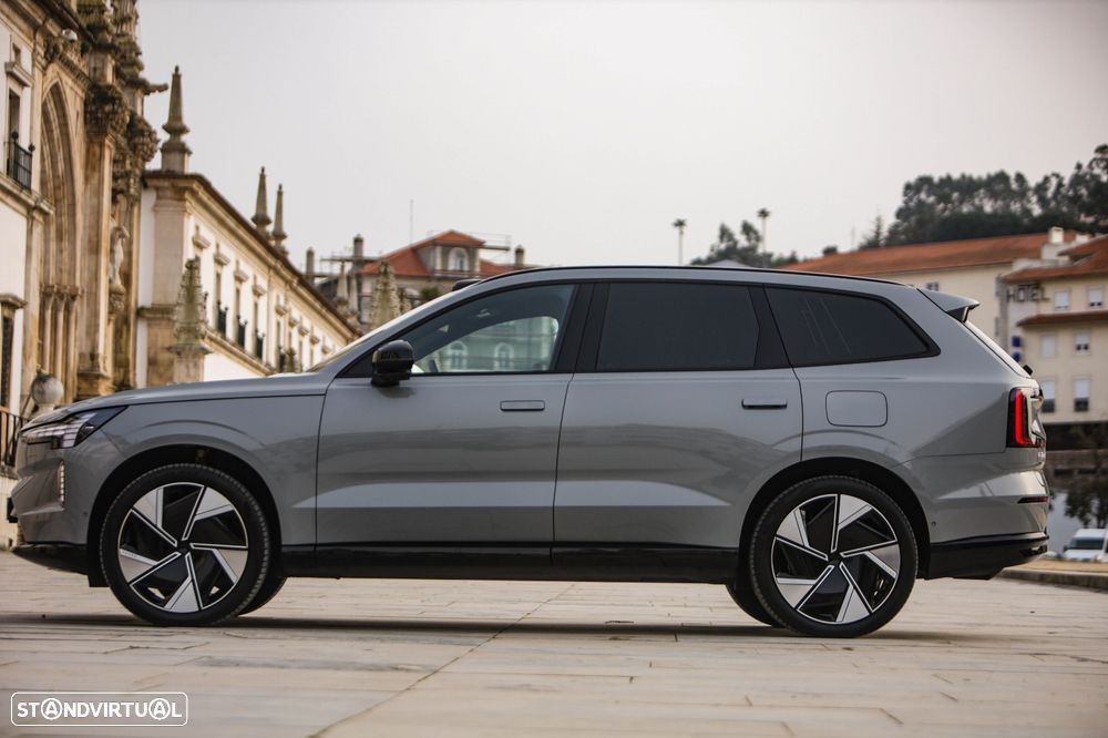 Volvo EX90 Twin Performance AWD Plus (7L) - 5