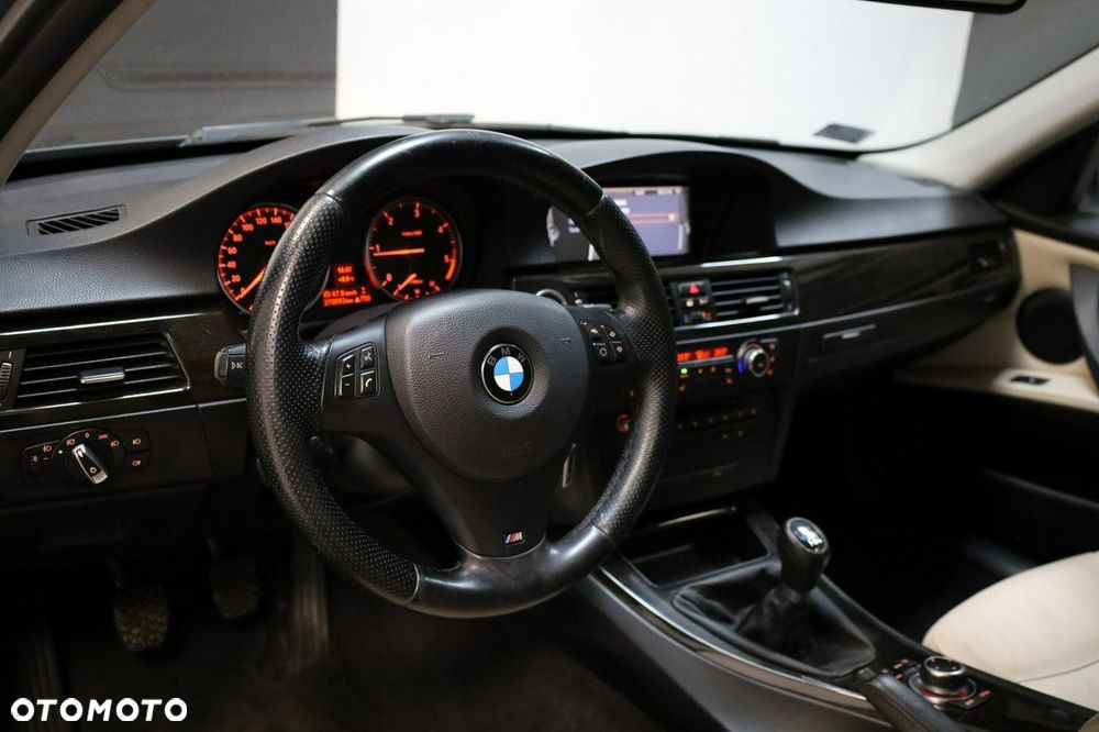 BMW Seria 3 - 10