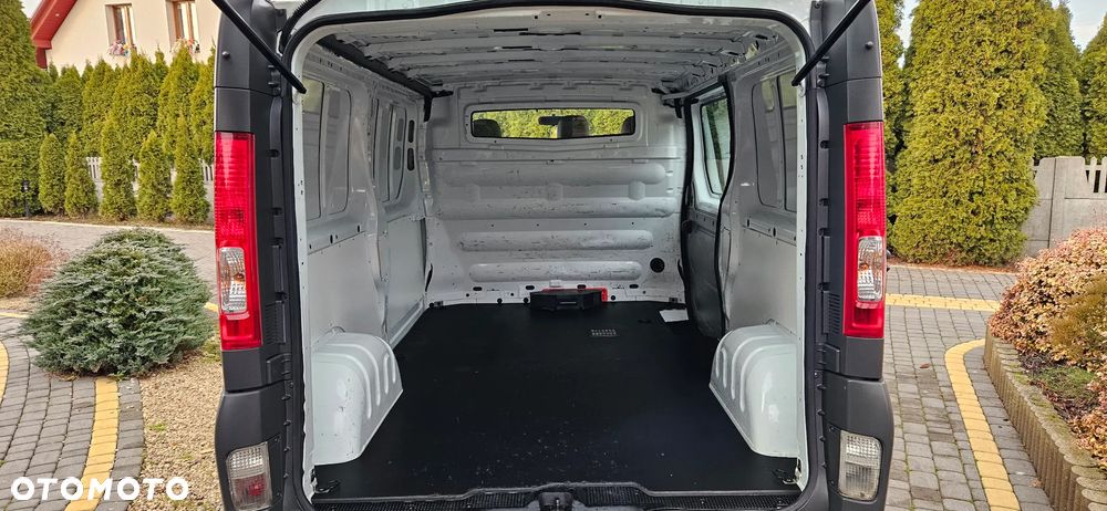 Opel Vivaro - 9