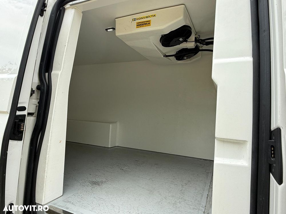 Volkswagen TRANSPORTER - 4
