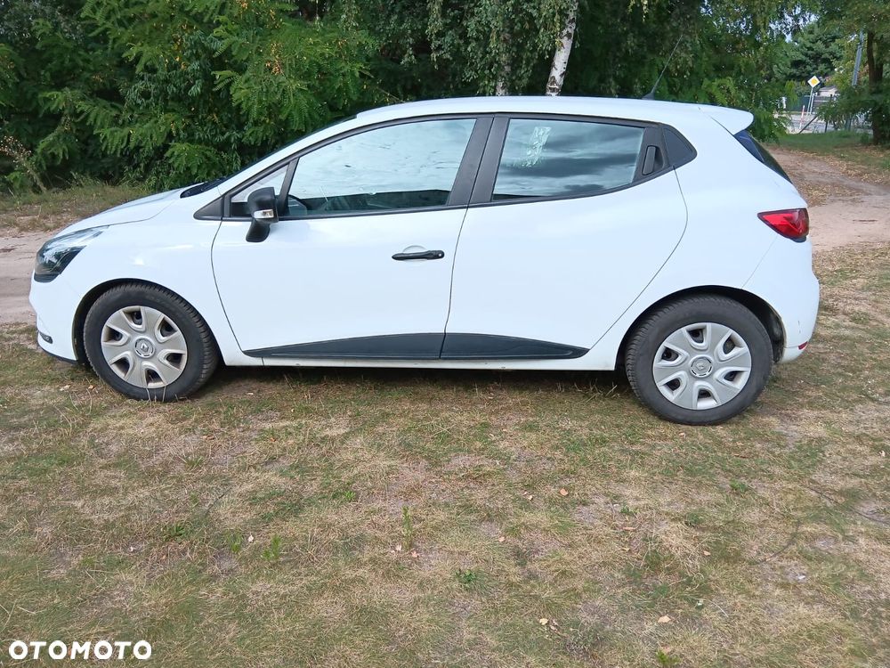 Renault Clio - 13