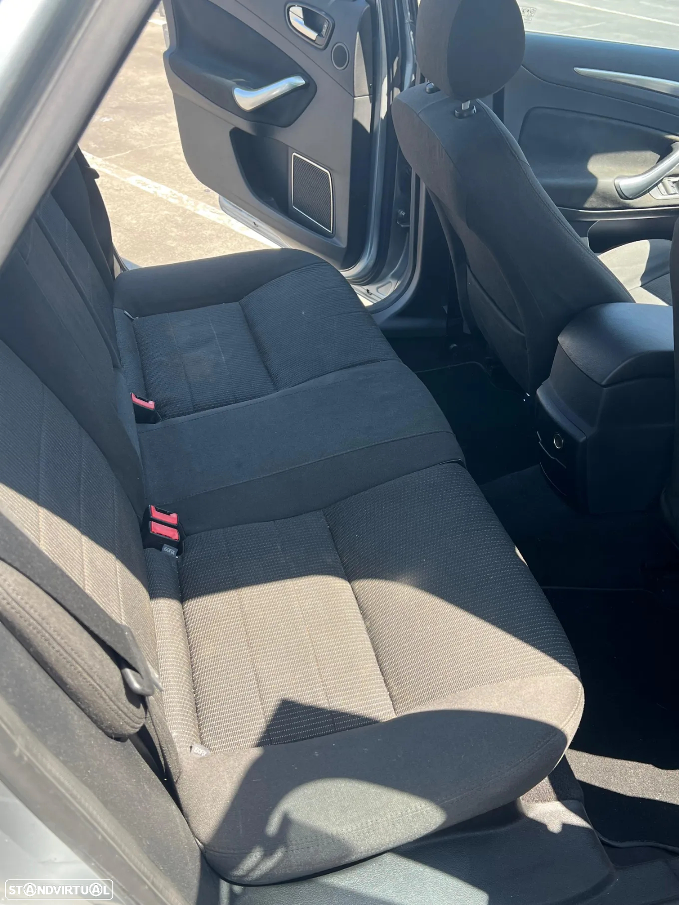 Ford Mondeo 1.8 TDCi Titanium - 12