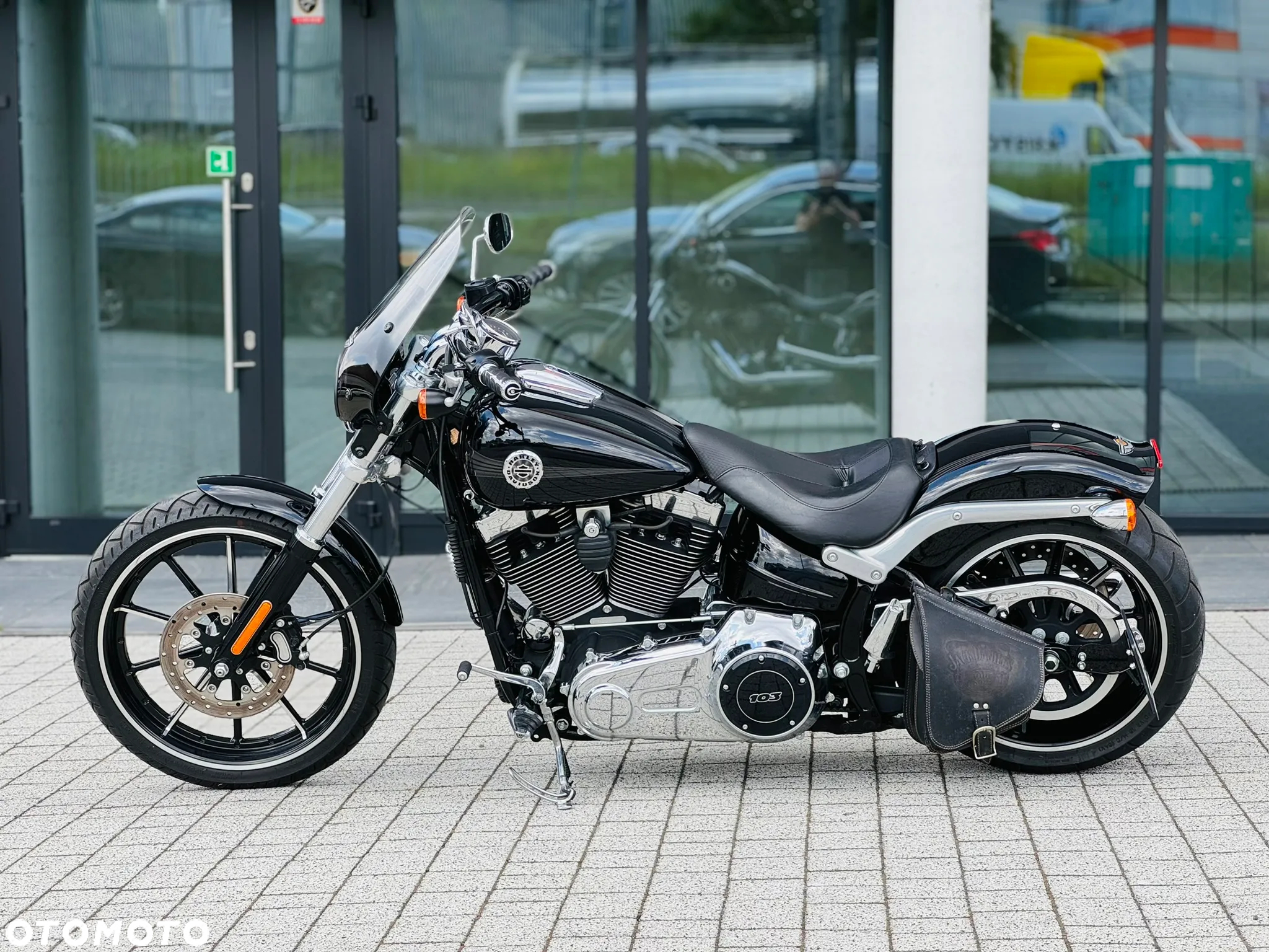 Harley-Davidson FXSB Breakout - 17