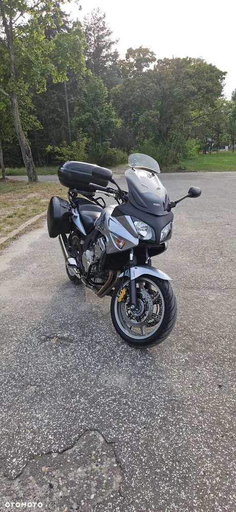 Honda CBF - 2