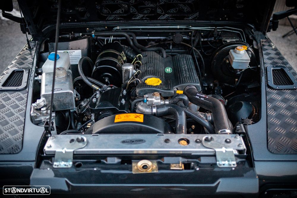 Land Rover Defender 90 2.5 TDi Metal Top - 11