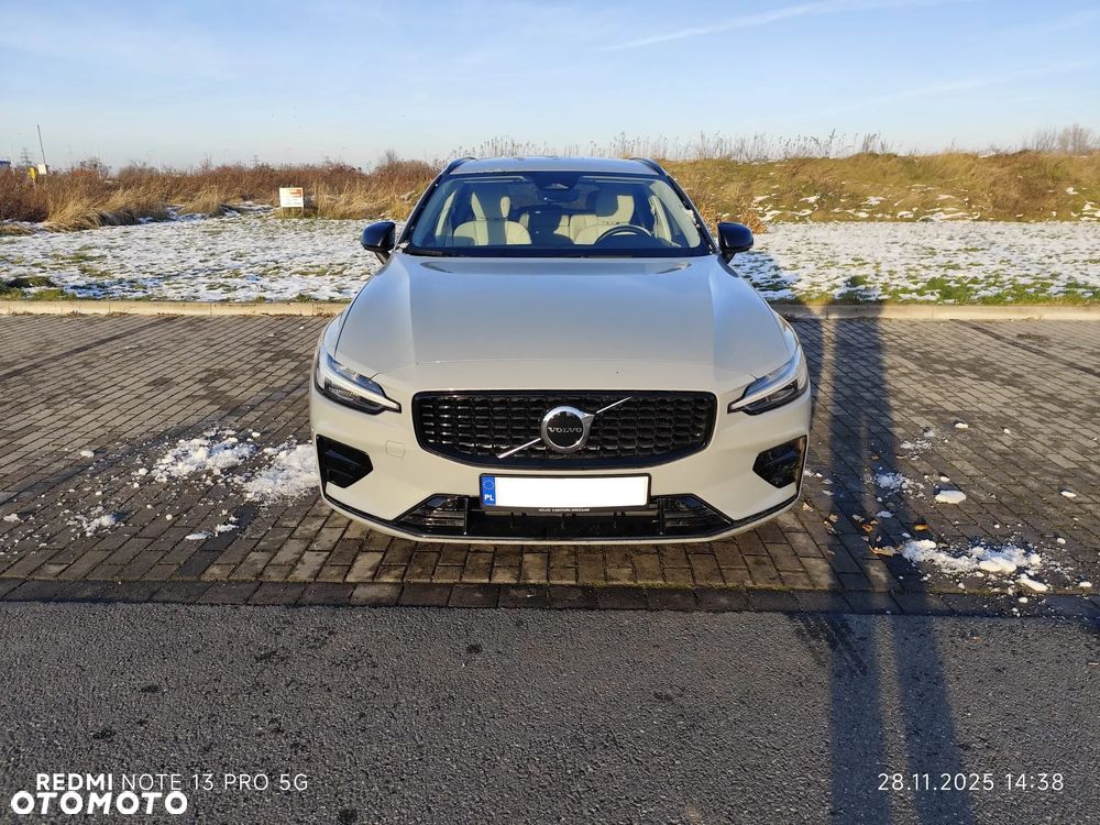 Volvo V60 B4 B Plus Dark - 4