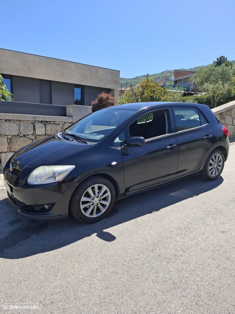 Toyota Auris 1.4 D-4D - 3