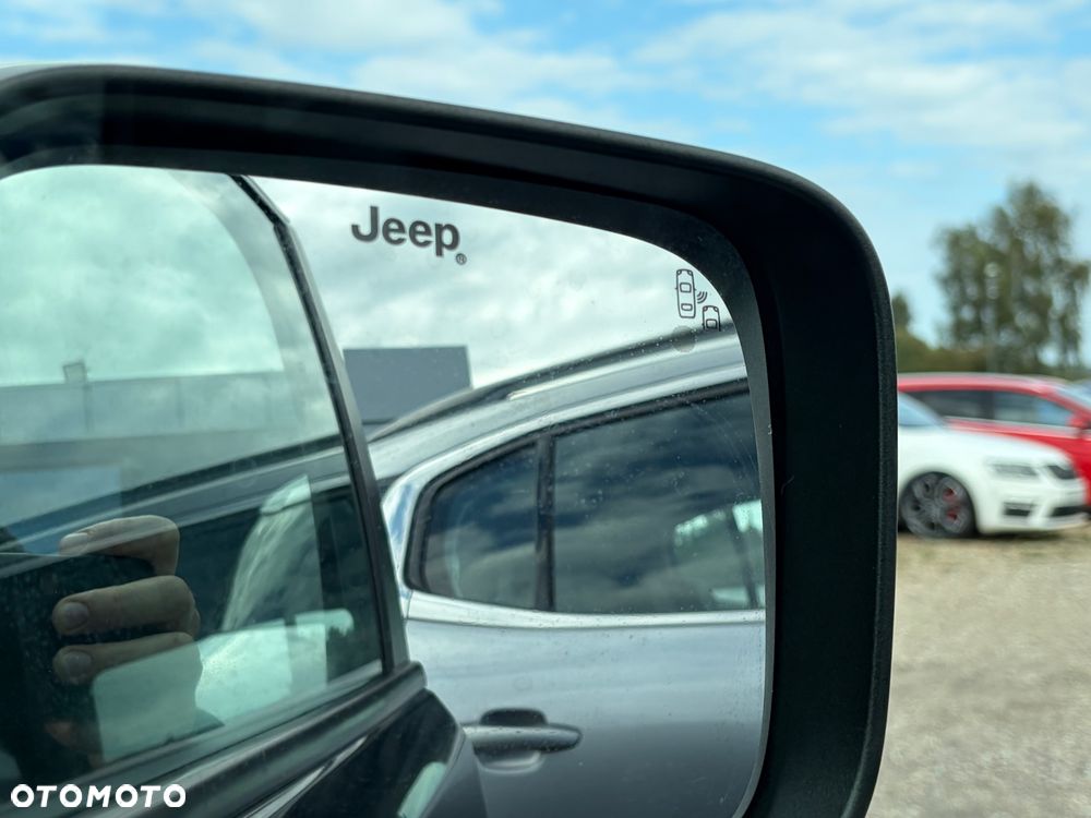 Jeep Renegade 1.4 MultiAir DSG Limited - 32