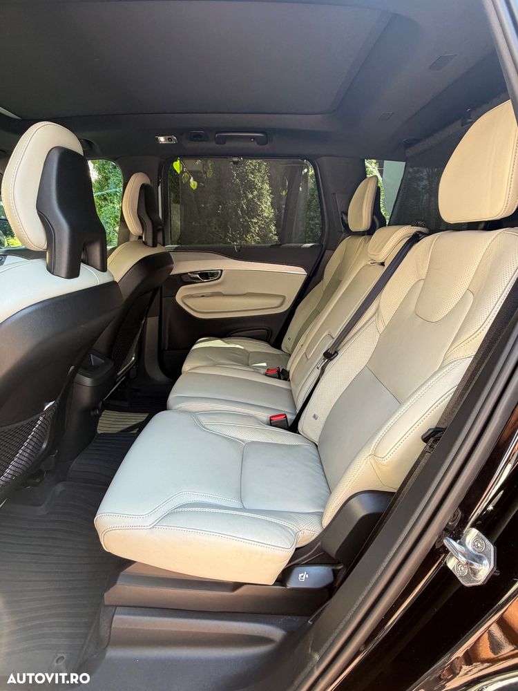 Volvo XC 90 - 7
